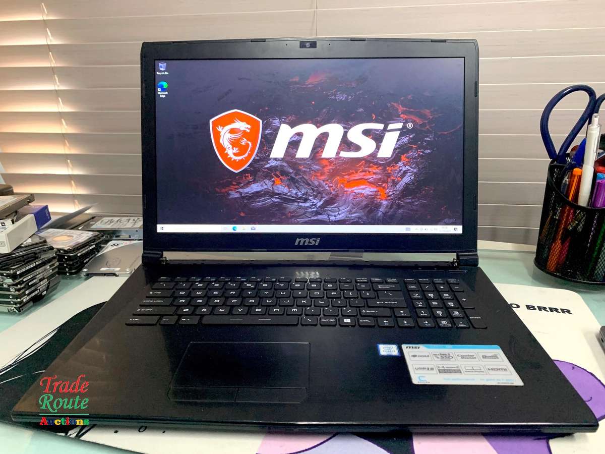 MSI CR72 6M 17.3 Inch i7 Gaming Laptop