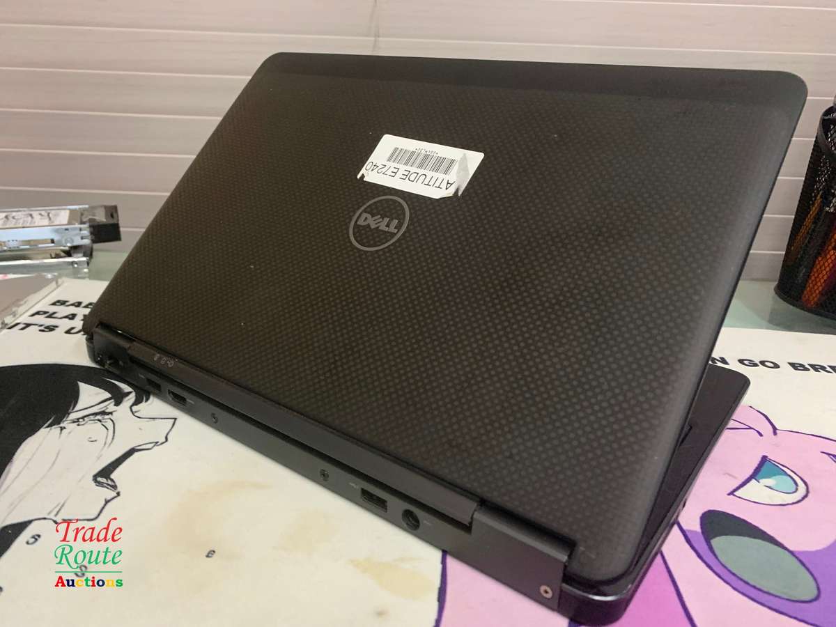 DELL LATITUDE E7240 TouchScreen LAPTOP | CORE i7 2.1GHz | 8GB RAM | 256GB SSD - Faded Screen