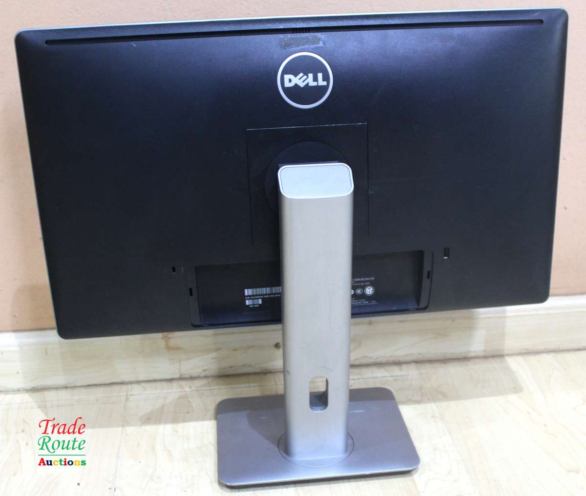 Dell 24-inch Full HD 1080p Widescreen IPS LED LCD Monitor P2414HB (1920×1080) DP VGA DVI