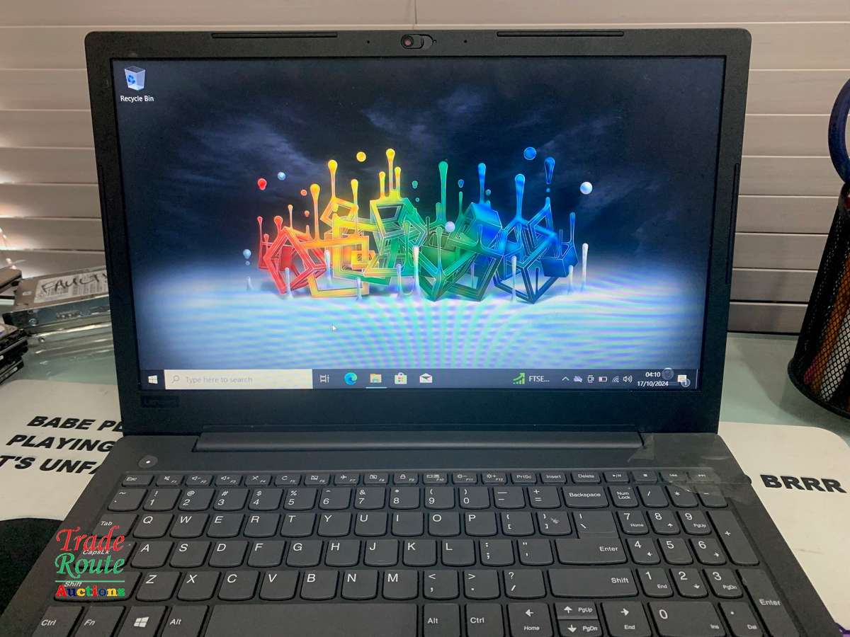 LENOVO V130 15.6 inch LAPTOP - Core i5 - HINGE DAMAGED - Salvage Stock