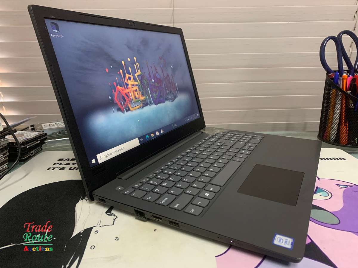 LENOVO V130 15.6 inch LAPTOP - Core i5 - HINGE DAMAGED - Salvage Stock