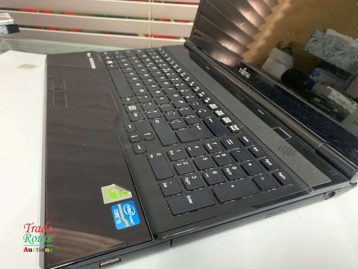 Fujitsu Lifebook Laptop Core i5 - 4GB RAM - 256GB SSD - Faulty Keyboard - Salvage Stock