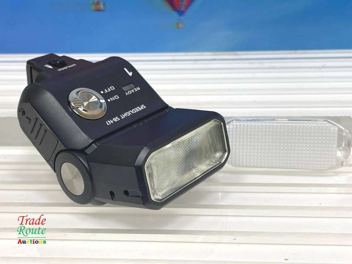 Nikon Speedlight SB-N7 Shoe Mount Flash for Nikon 1 Cameras