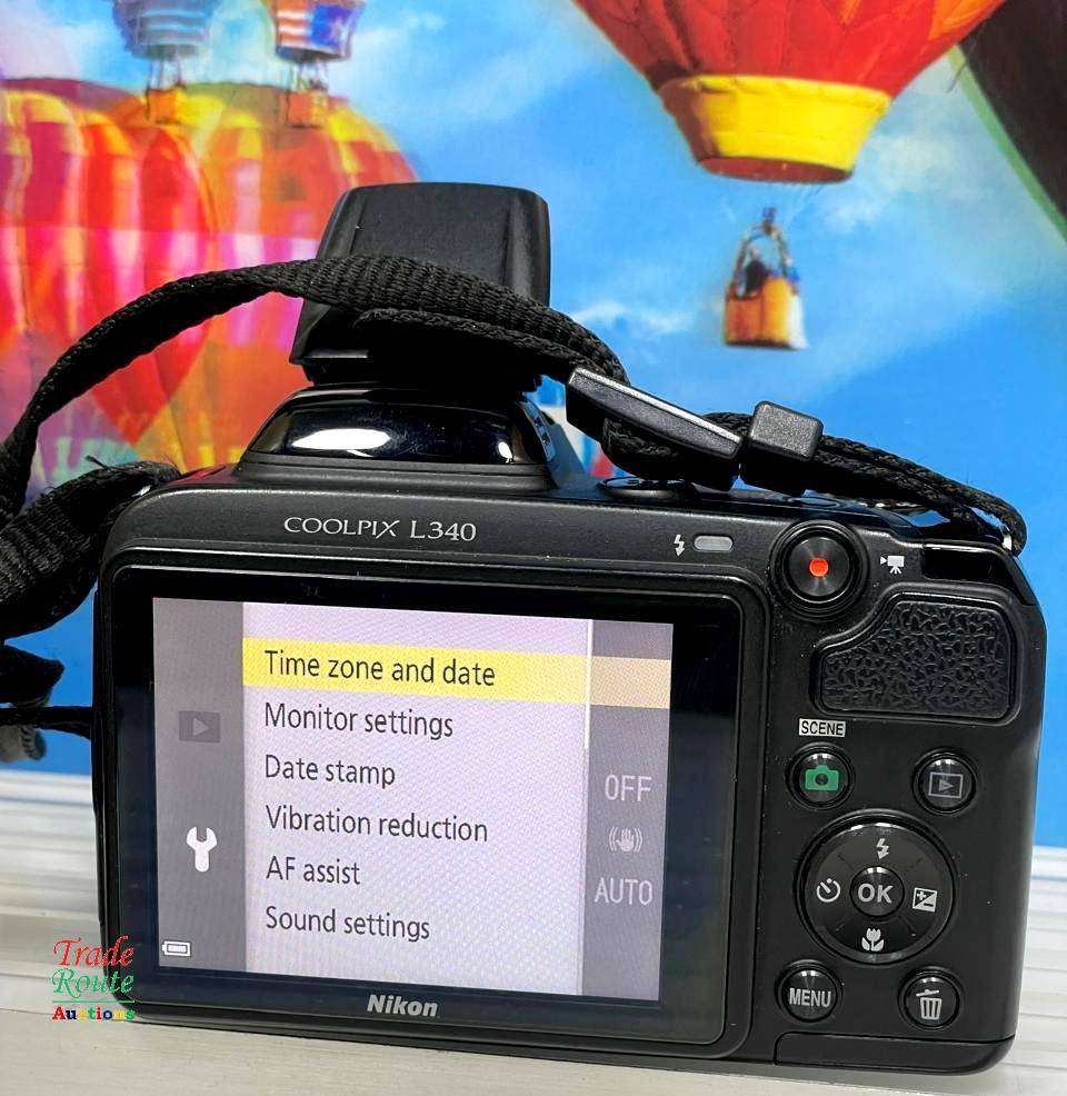 Nikon Coolpix L340 20.2 MP Digital Camera (28x Optical Zoom, 3.0-Inch LCD ) (Faulty Flash)