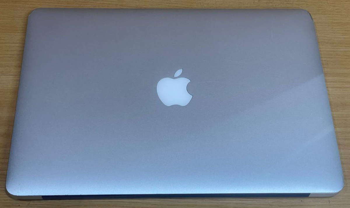 MacBook Air 13.3-inch 2017 | Core i5 1.8GHz | 8GB RAM | 128GB SSD MacOS Monterey