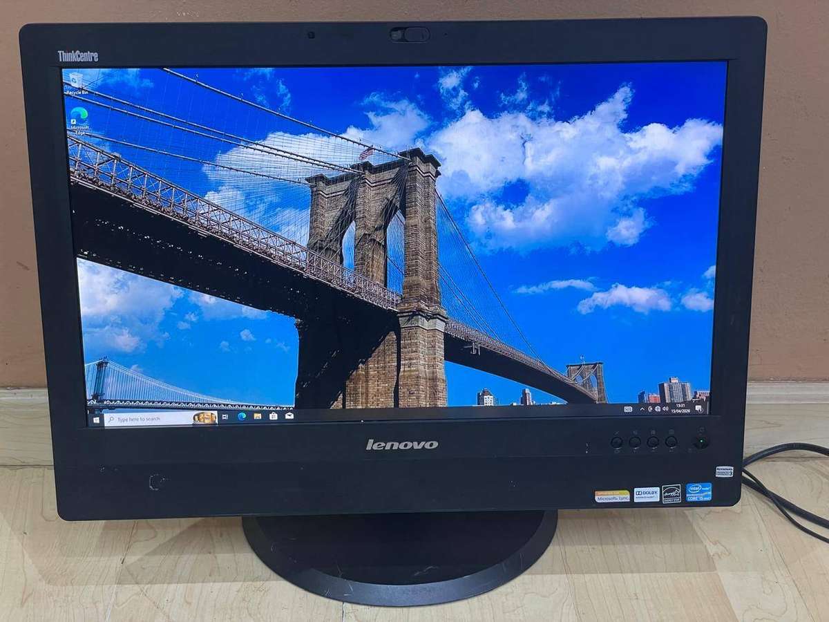 Lenovo ThinkCentre M92z 23.8 All-In-One Desktop Core i5 AIO