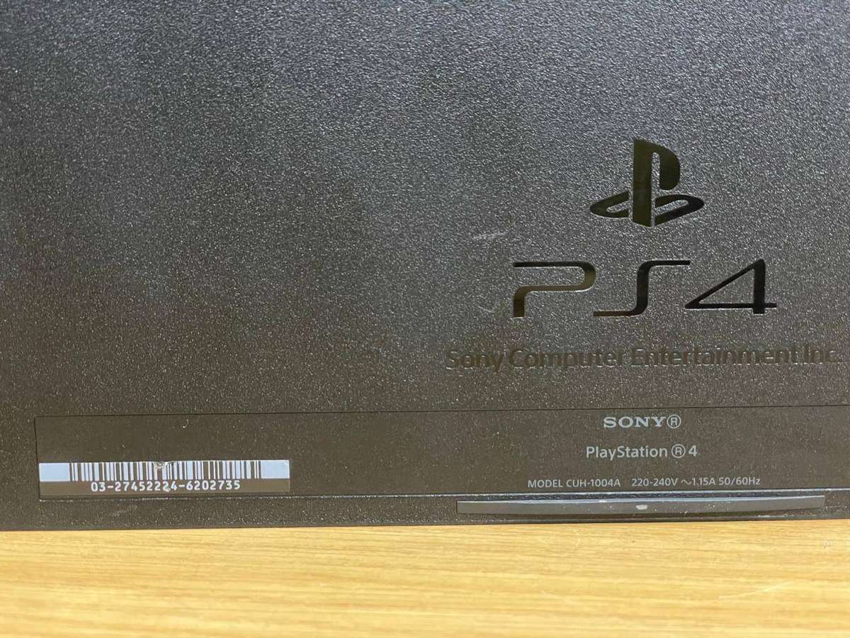 Sony PS4  PlayStation 4 console 500GB EDITION CUH-1004A plus Controller *** SONY PS4 ***