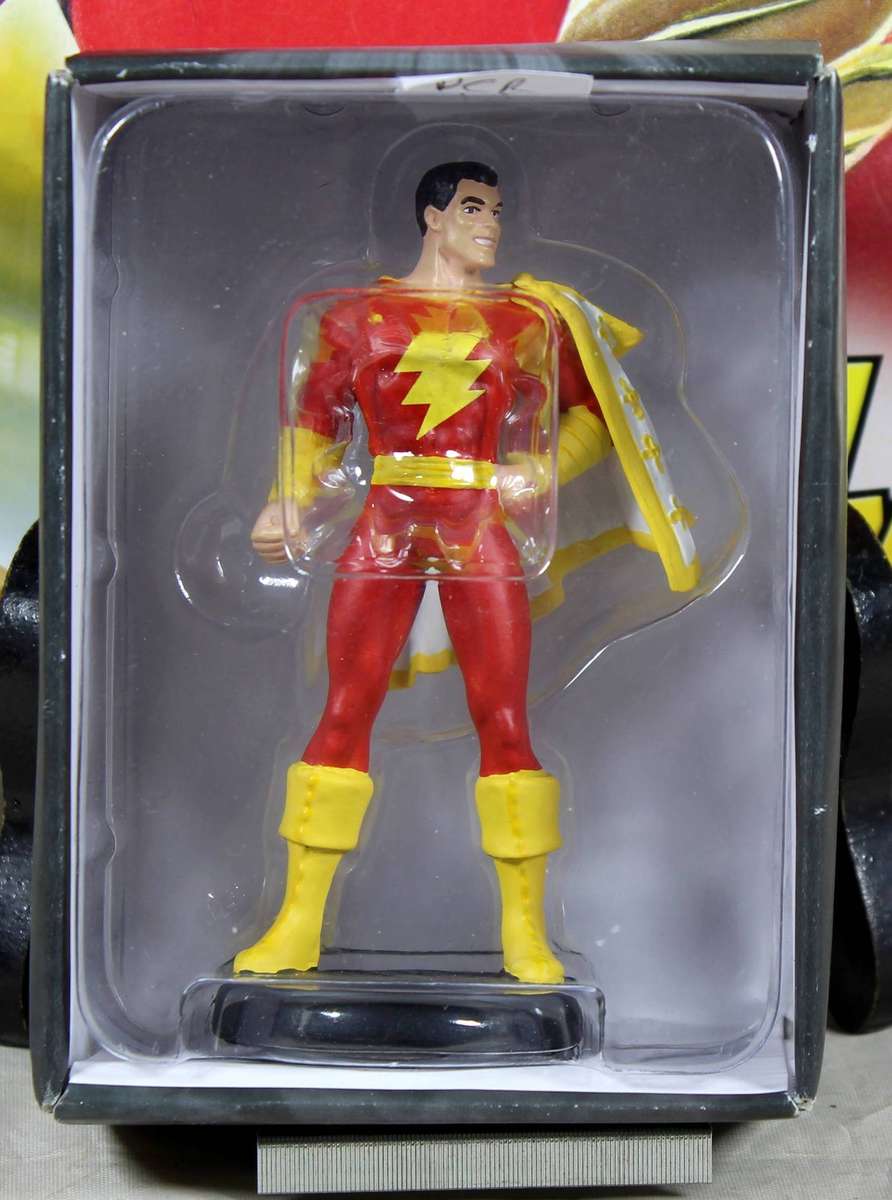 DC Comics - Super Hero figurine - Shazam