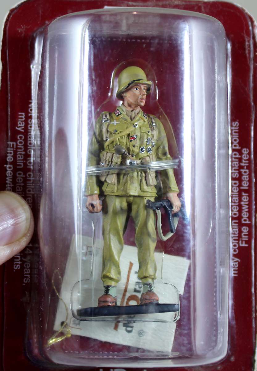 del Prado lead soldier - Warrant officer Afrikakorps Germany 1942/3