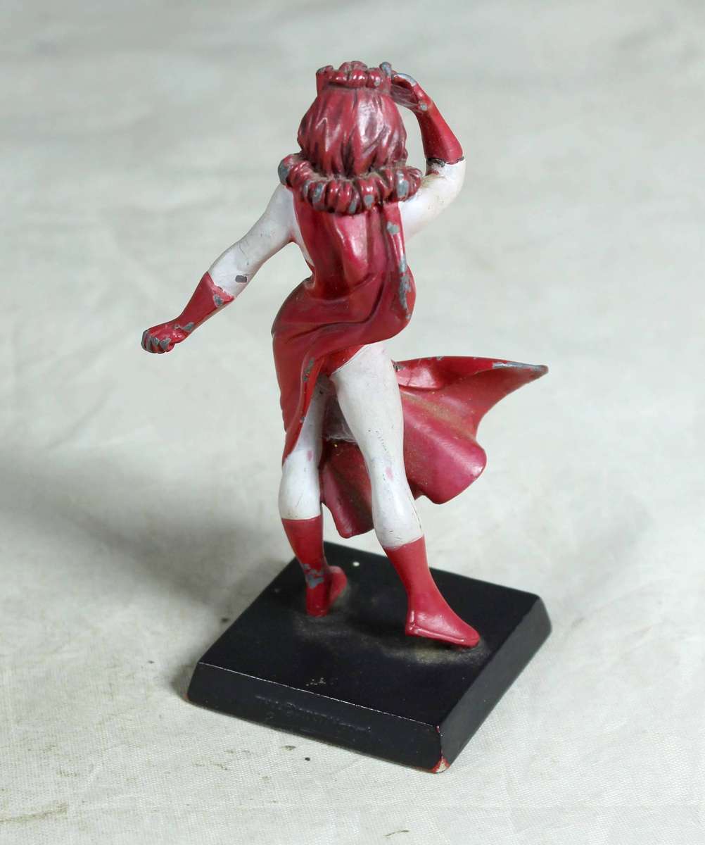 The Classic Marvel Figurine Collection - Scarlet Witch (some paint loss)