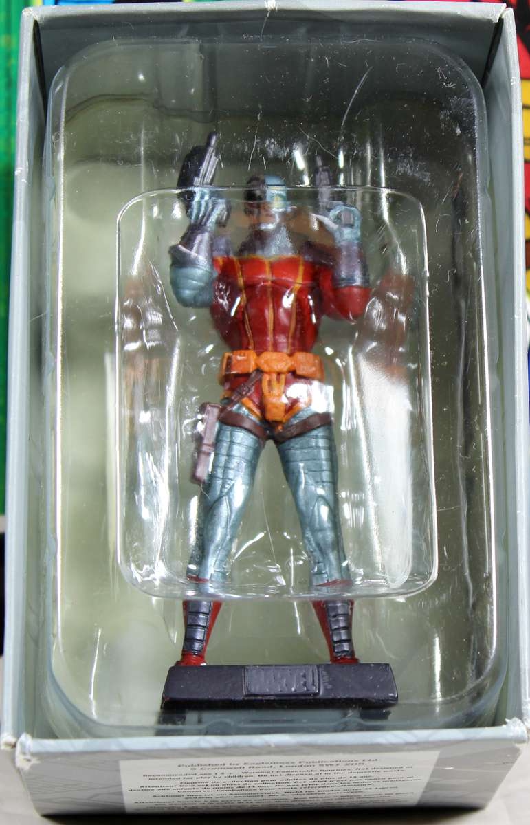 Marvel comics - lead, hand painted figurine with book - Deathlok #83