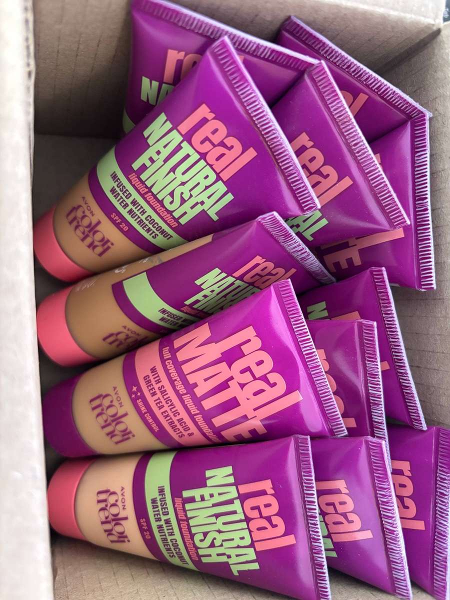 Avon Lot Of 12 Avon Real Foundations Different Shades.