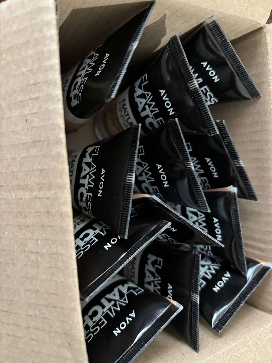 Avon Lot Of 12 Avon Natural Finish Foundations Different Shades.