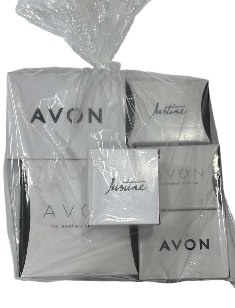 Avon Ladies Jewellery Lot of 6