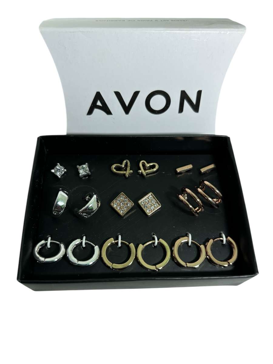 Avon Versus Set 9 Pairs Of Earrings