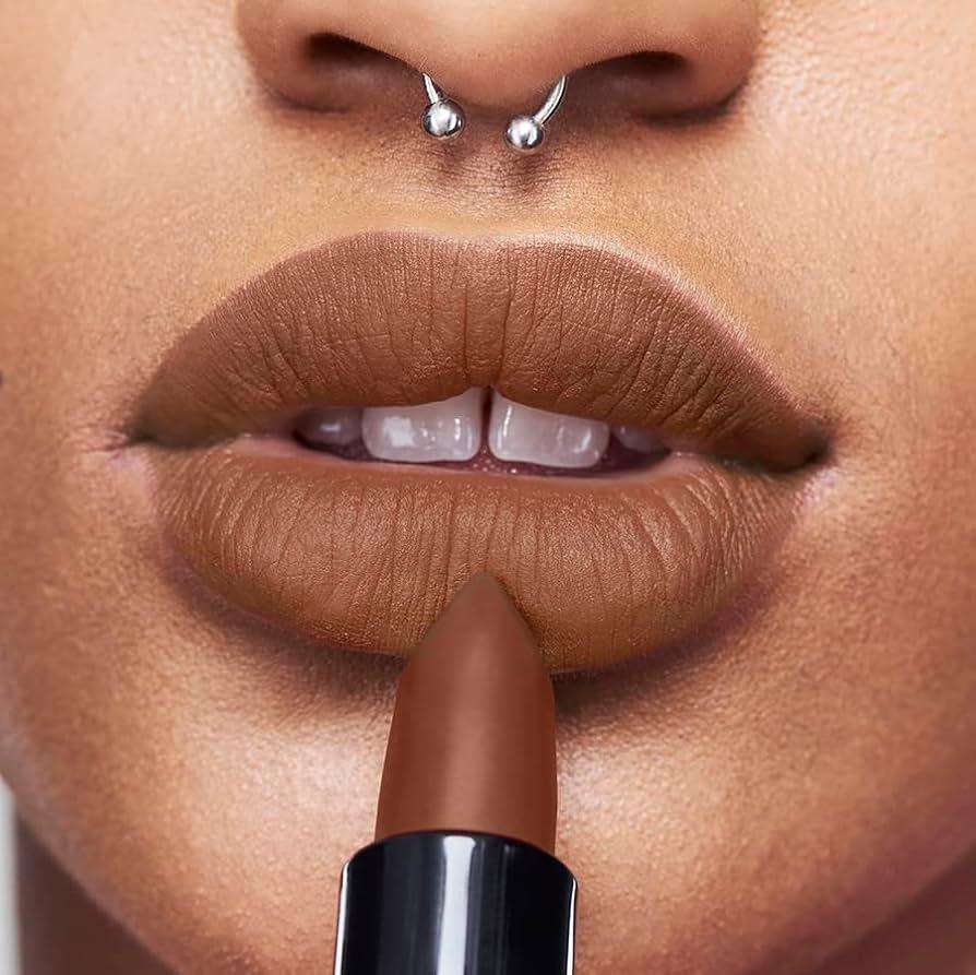 Avon Ultra Matte Lipstick - 3.6 grams - Marvellous Mocha