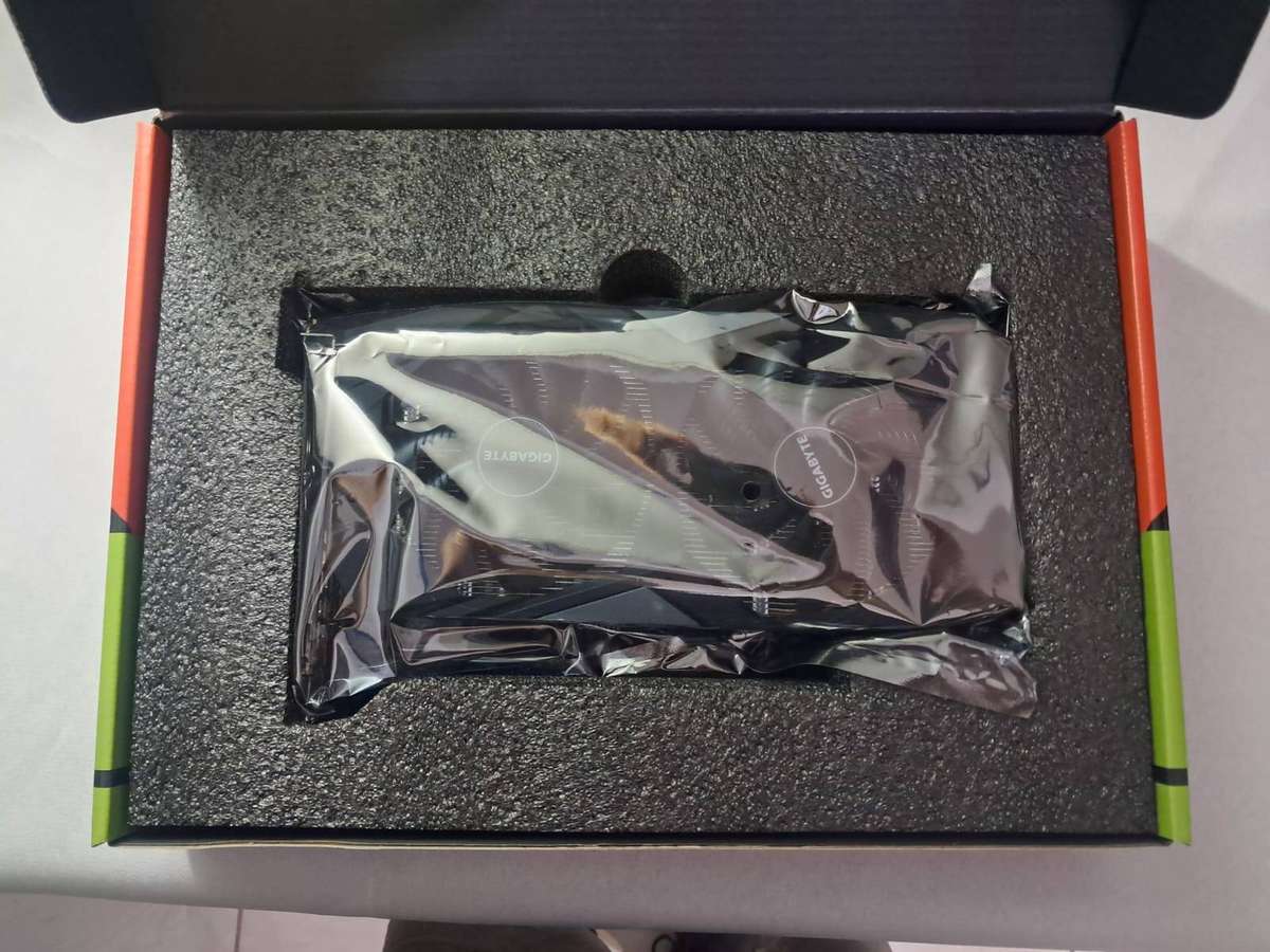 GIGABYTE GTX 1660 Ti Graphic Card