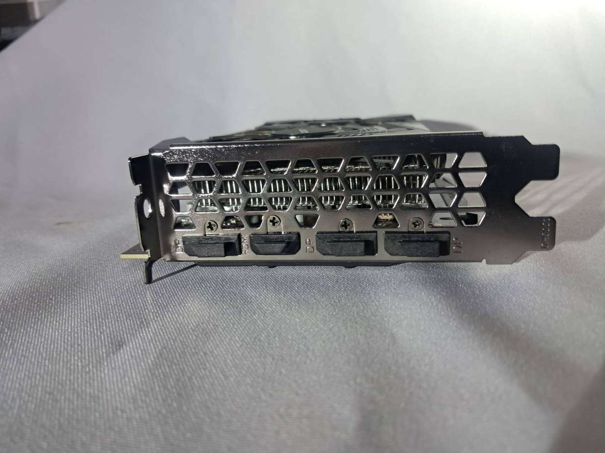 GIGABYTE GTX 1660 Ti Graphic Card