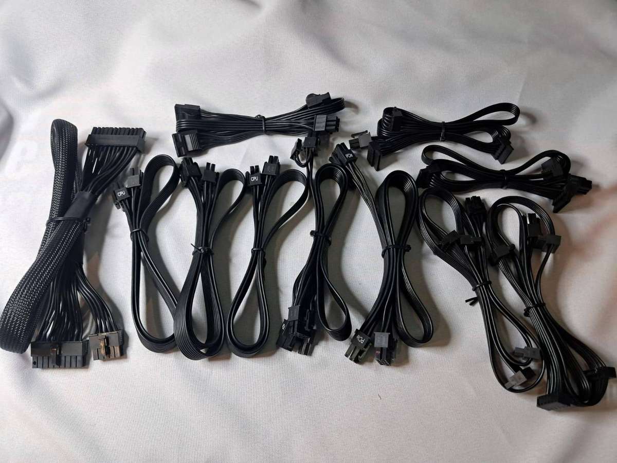 CORSAIR RM850 80 PLUS GOLD - FULLY MODULAR ATX POWER SUPPLY