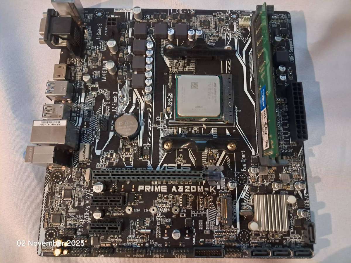 ASUS PRIME A320M-K, AMD Athlon 3000G CPU, CRUCIAL 4GB DDR4-2133