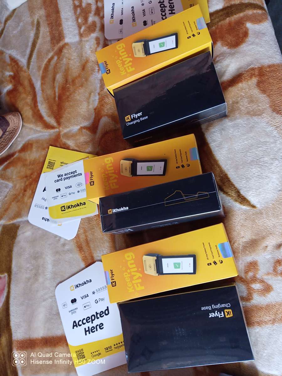 Ikhokha Flyer Card Machine+ Charging Base