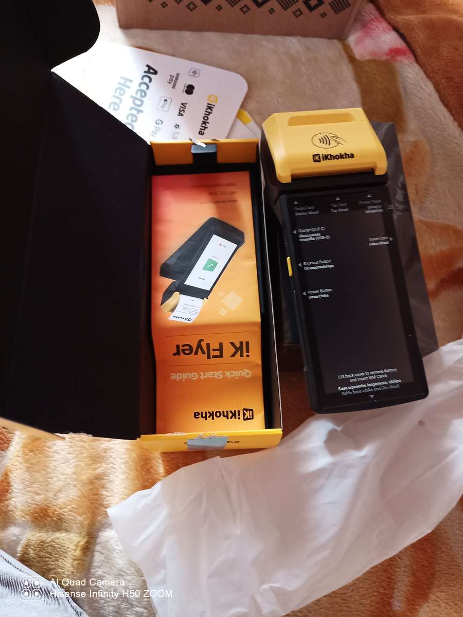 Ikhokha Flyer Card Machine+ Charging Base