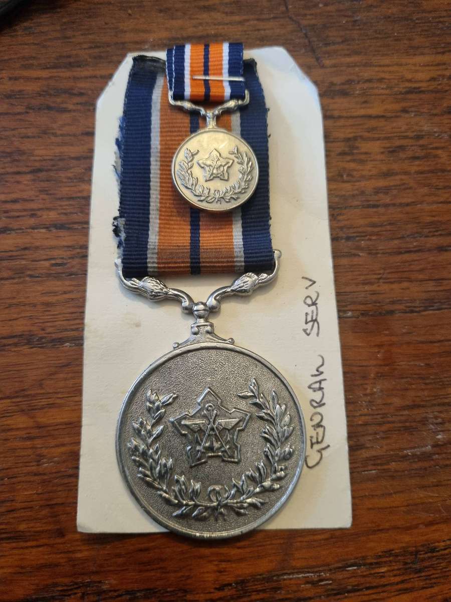 General Services Medal Set Full Size and Miniature