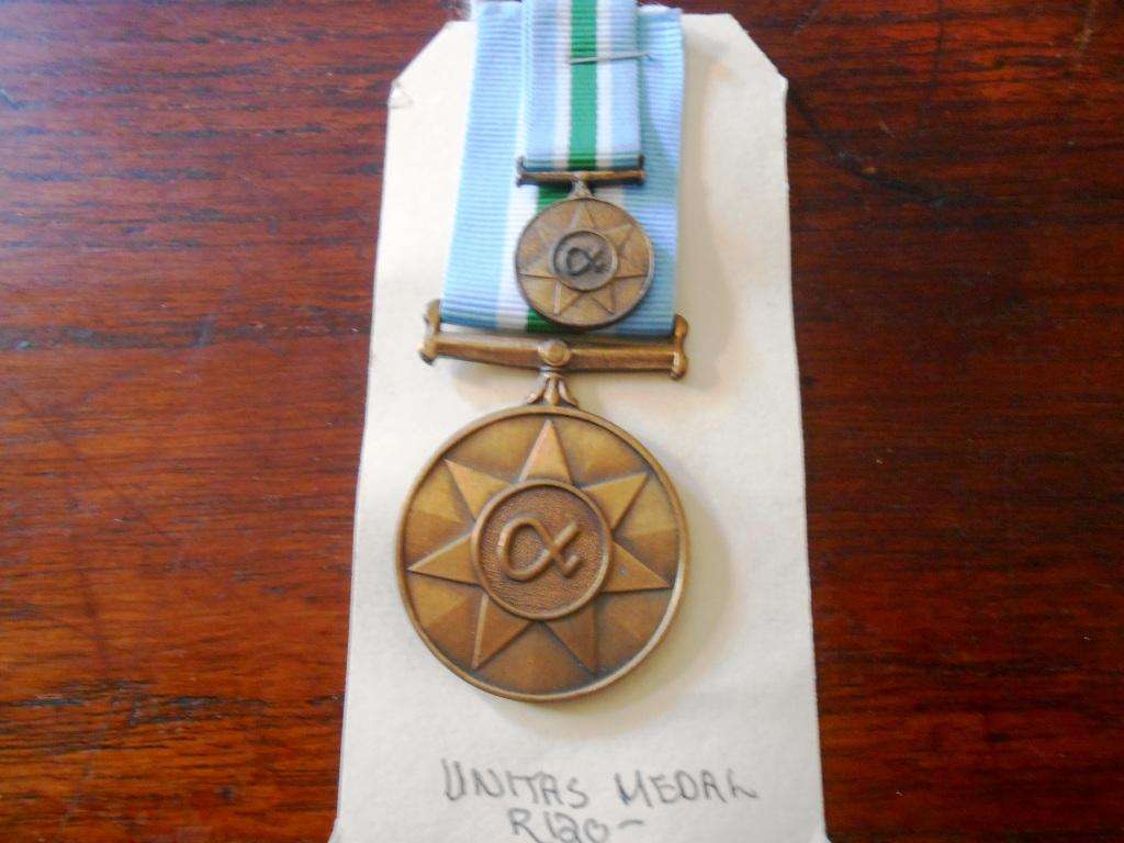 Unitas Medal Set Full size and Miniature