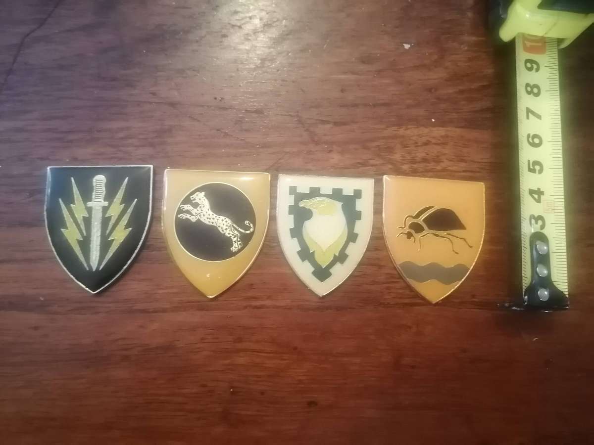 Set of Pocket size Flashes - all have no Pins