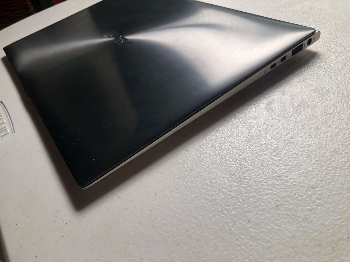 ASUS ZenBook UX31a Ultrabook