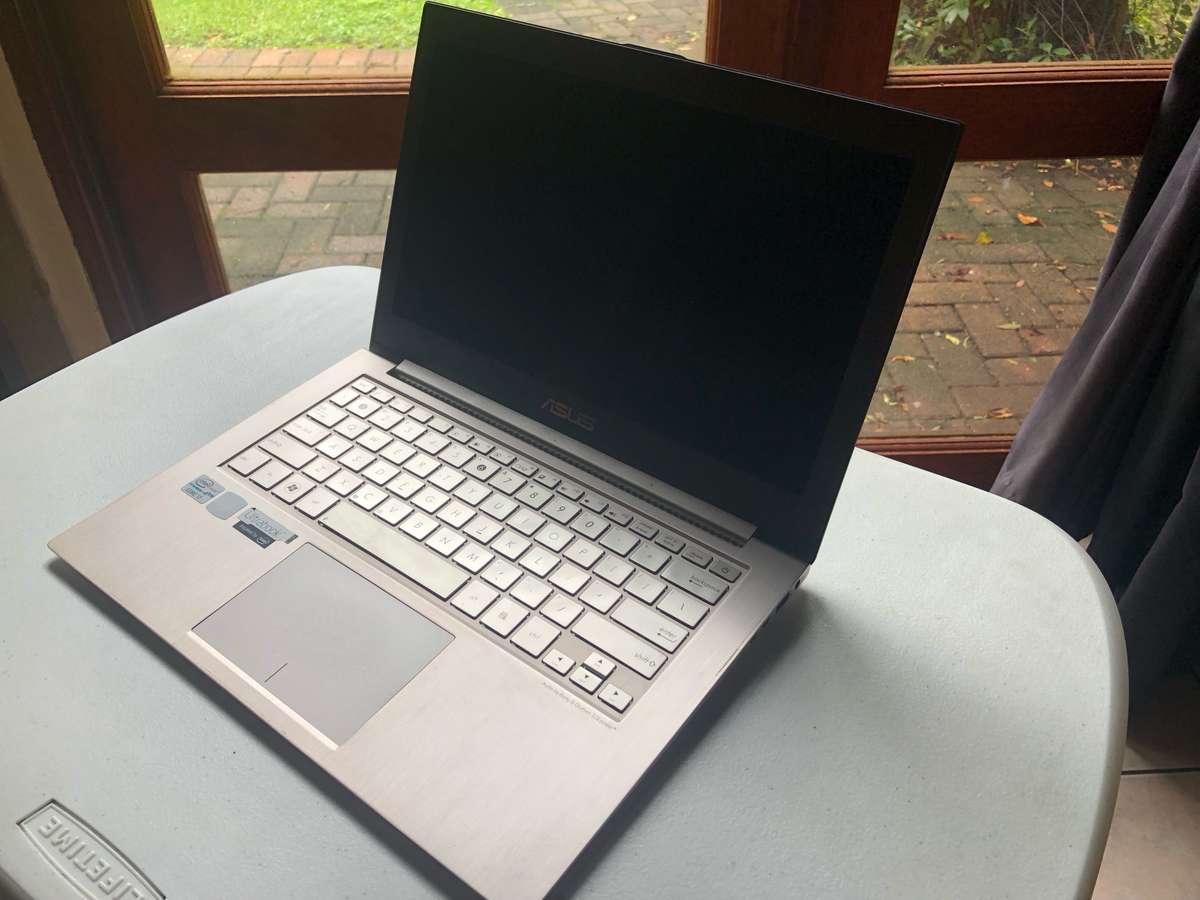 ASUS ZenBook UX31a Ultrabook