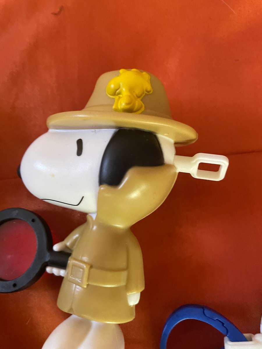 A lot of cute snoopys