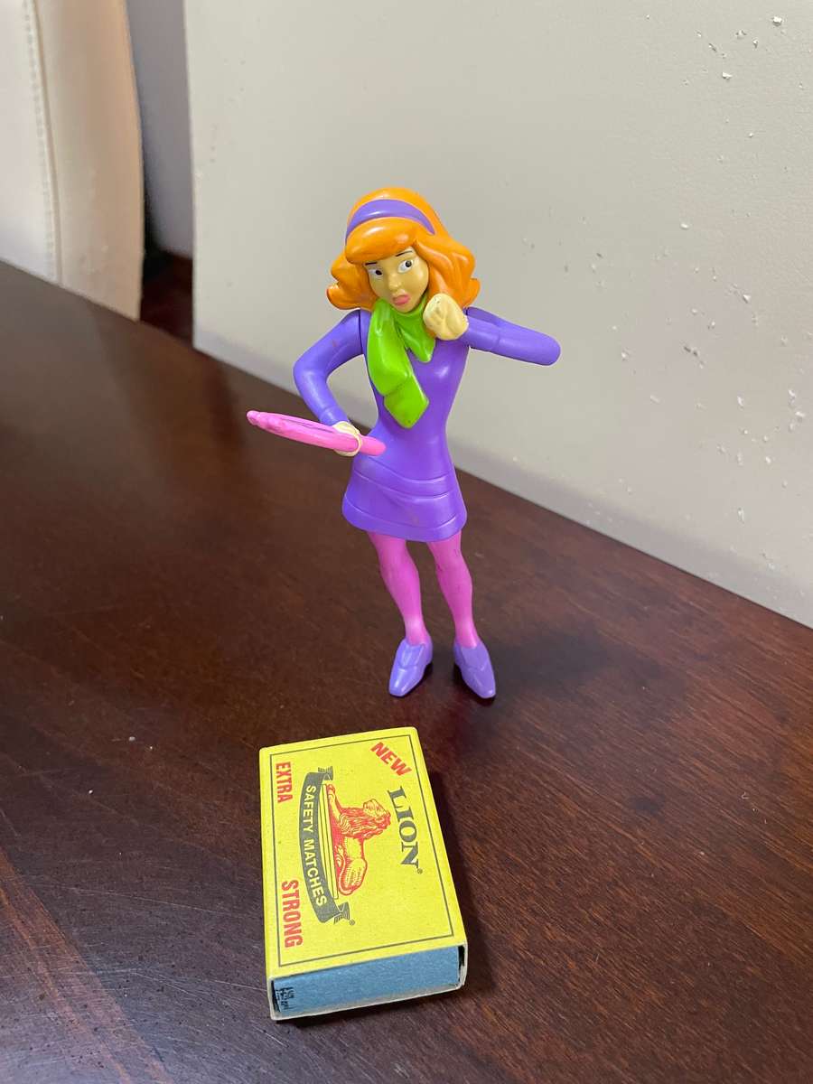 Scooby doo figurine toy