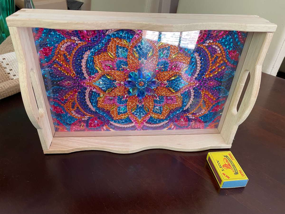 Diamond art - beautiful tray (completed)