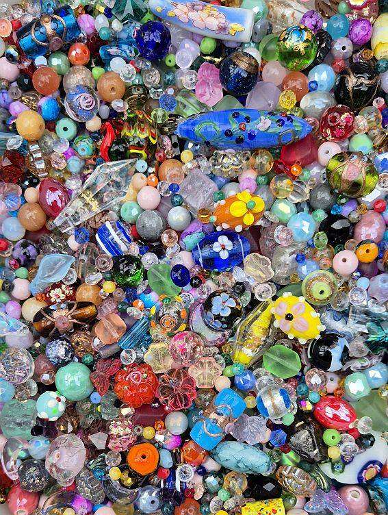5Kg  Mixed / Assorted Glass Beads +/- 9500pcs