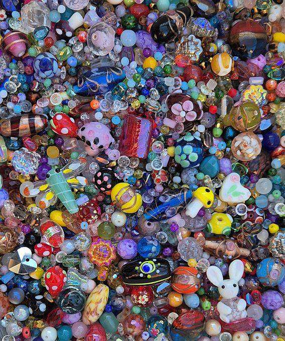 7.2Kg  Mixed / Assorted Glass Beads /  Gold Plated / Stainless Steel & Other Findings