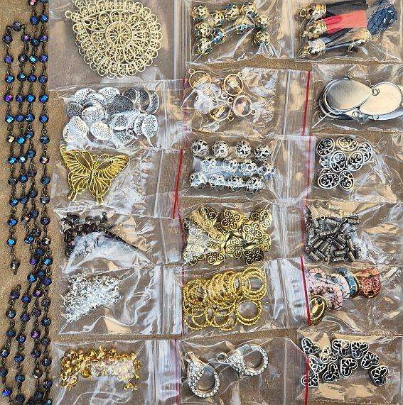6Kg  Mixed / Assorted Glass Beads /  Gold Plated / Stainless Steel & Other Findings