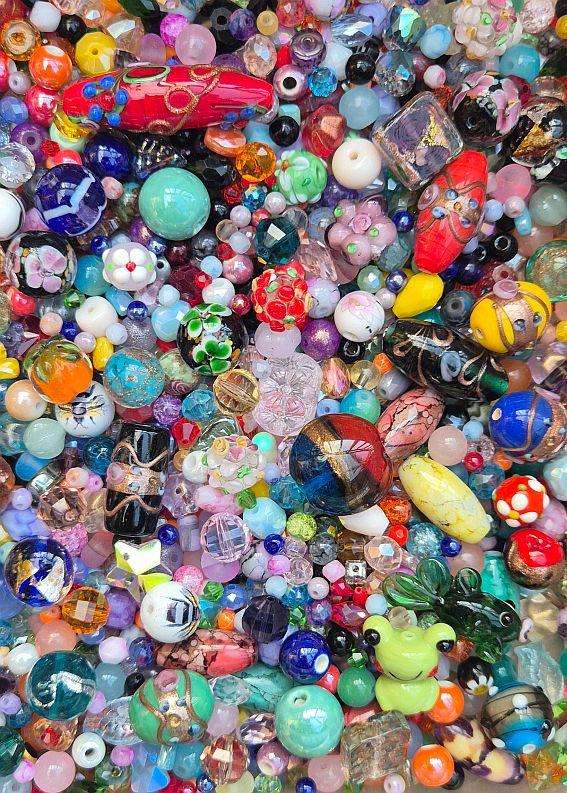6Kg  Mixed / Assorted Glass Beads /  Gold Plated / Stainless Steel & Other Findings