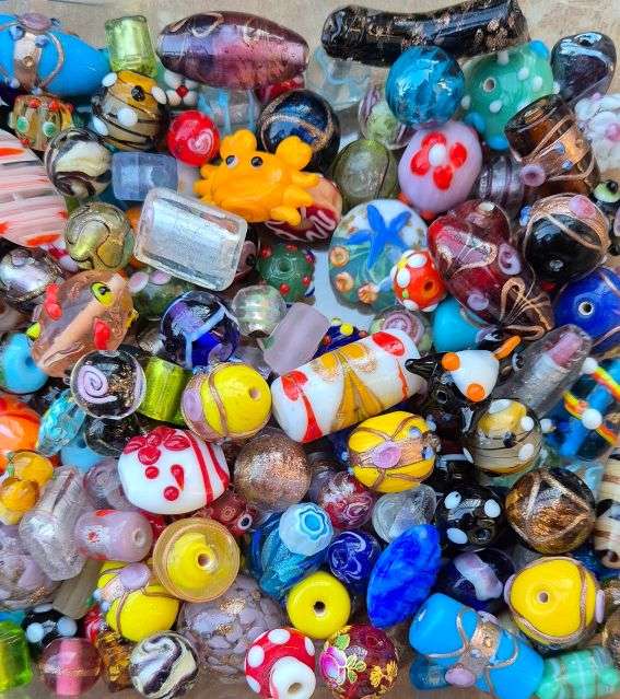 ***Crazy Wednesday *** Assorted Beads & Findings