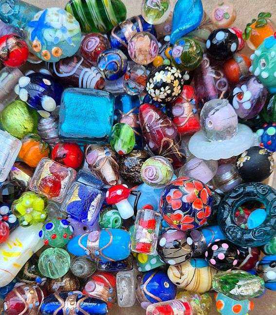 ***Crazy Wednesday *** Assorted Beads & Findings