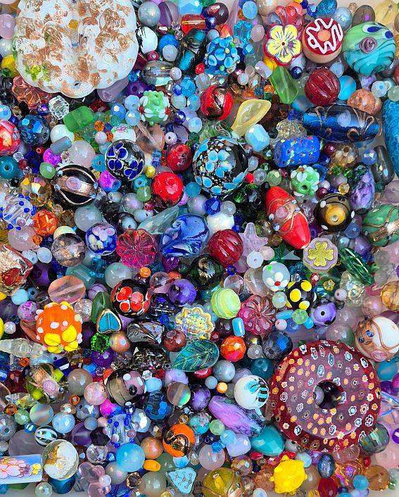 4.3Kg  Mixed / Assorted Glass Beads +/- 9500pcs