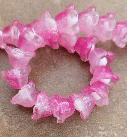 Clearance Sale ** 1 Strand  Pink / White  / Flower  Glass Beads