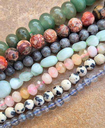 50 packets Natural / Synthetic   Gemstones / Bid Per Packet // +/- 3700pcs