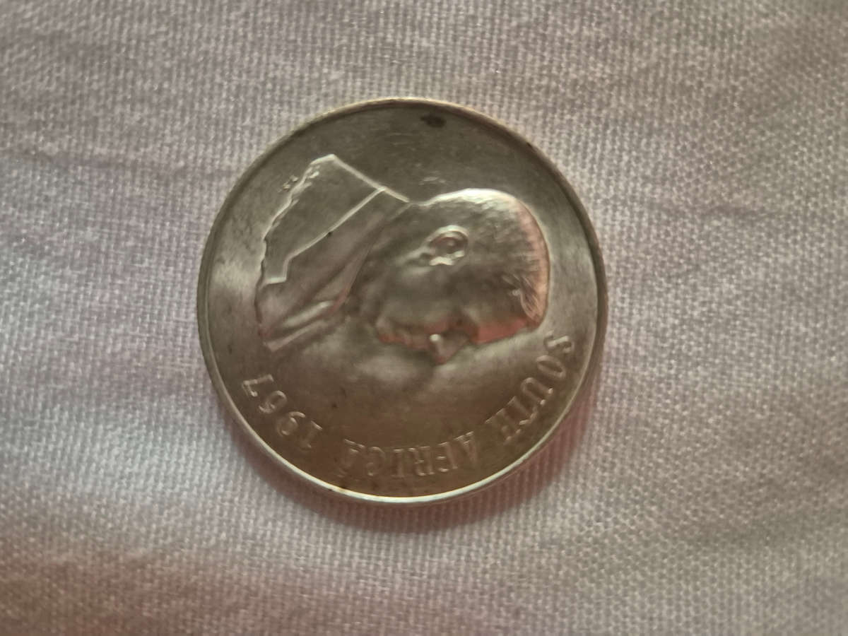 6 × R1 coins bid for lot see photos