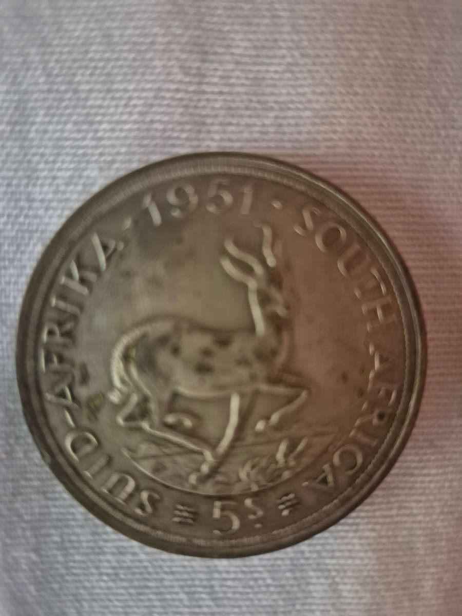 12× 5 shillings coins ..1 bid for lot see photos