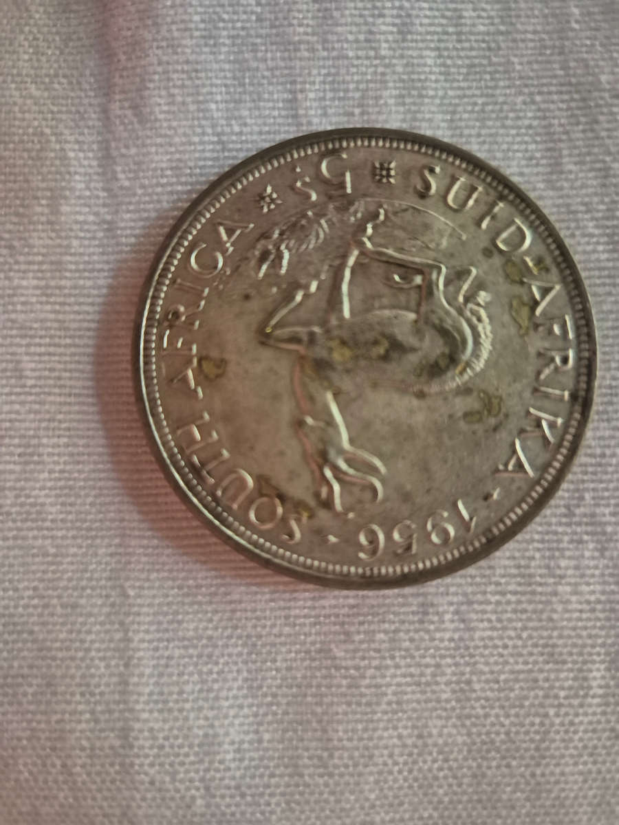 12× 5 shillings coins ..1 bid for lot see photos