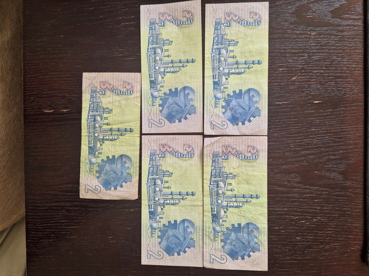 5× R2 notes