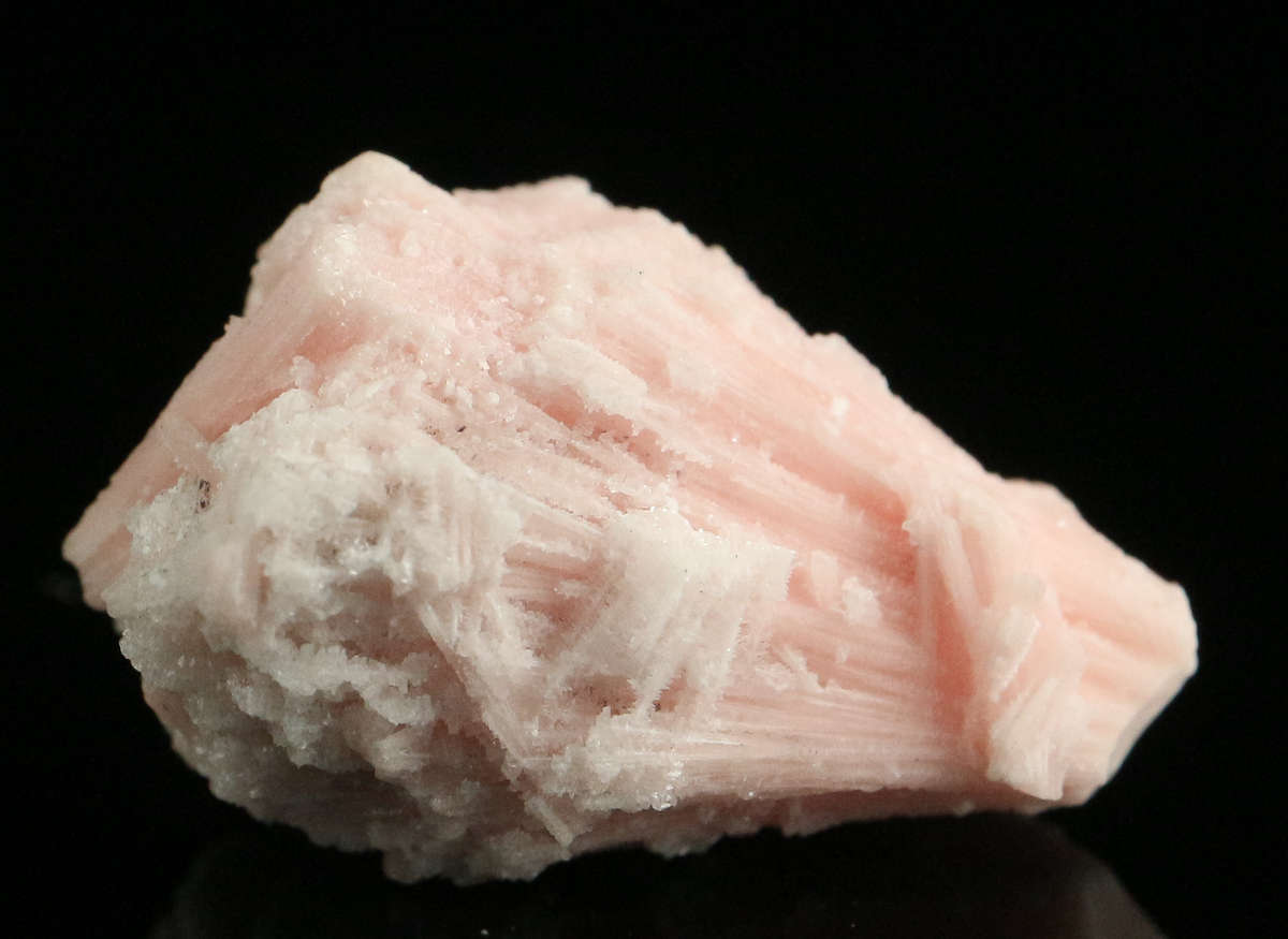 Kutnohorite, "N'Chwaning II Mine, Kalahari Manganese Field, Northern Cape, South Africa. "