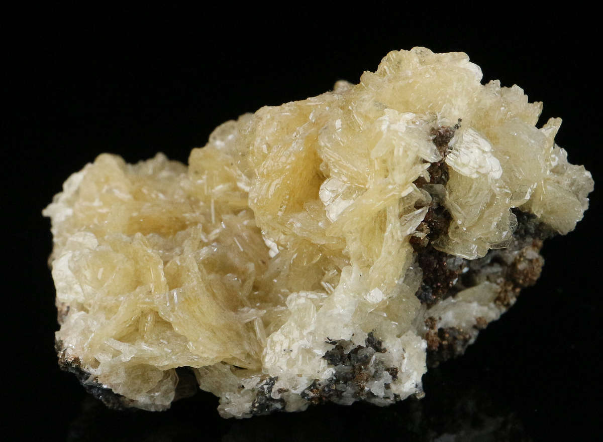 Baryte Cluster, Rosh Pinah Mine, Namibia