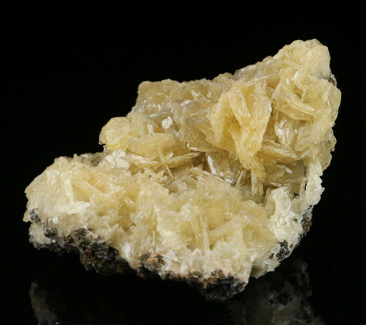 Baryte Cluster, Rosh Pinah Mine, Namibia